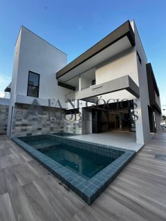 Casa com 04 suítes de Alto Padrão a venda no Condomínio Alphaville Campina Grande