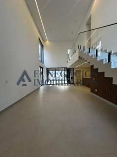 Casa com 04 suítes de Alto Padrão a venda no Condomínio Alphaville Campina Grande