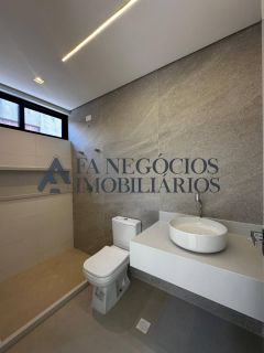 Casa com 04 suítes de Alto Padrão a venda no Condomínio Alphaville Campina Grande