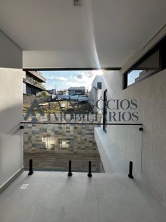 Casa com 04 suítes de Alto Padrão a venda no Condomínio Alphaville Campina Grande