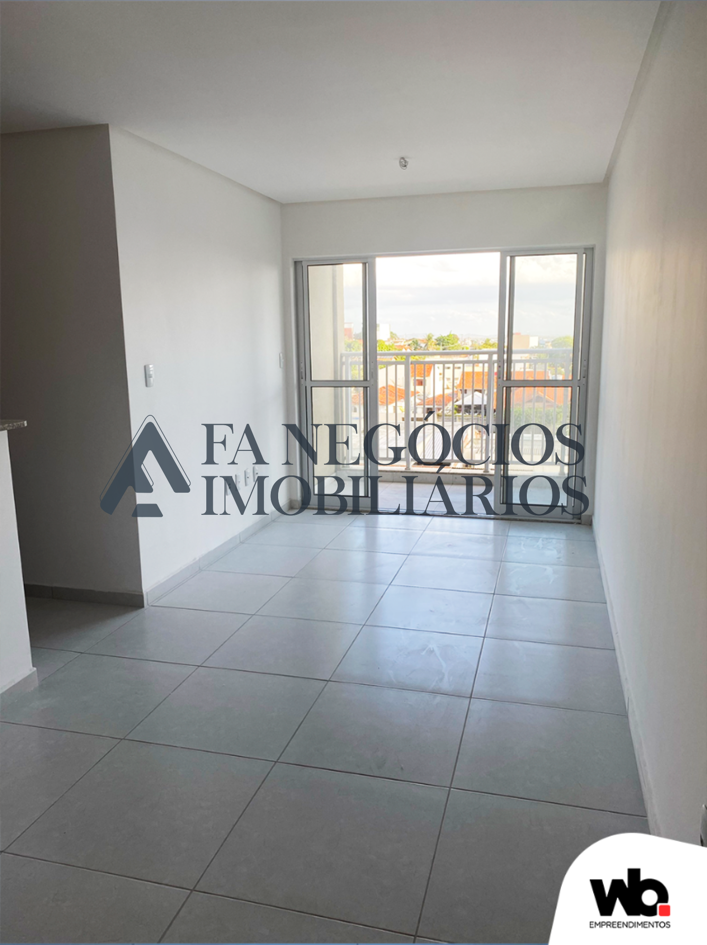 Apartamento à venda com 02 dormitórios no bairro Universitário