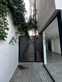Casa a venda no Terras Alphaville com 04 suítes