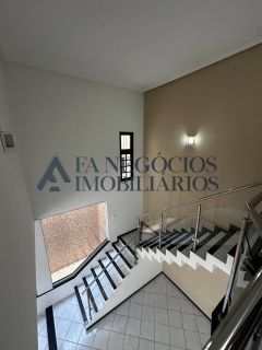 Casa a venda com 04 suítes no Catolé