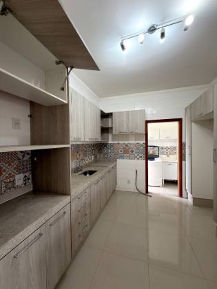 Casa à Venda no Parque Palestra – 3 Quartos com 1 Suite