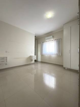 Casa à Venda no Parque Palestra – 3 Quartos com 1 Suite