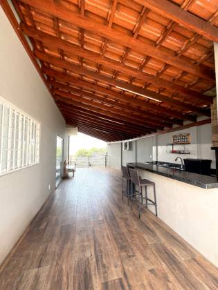 Casa à Venda no Parque Palestra – 3 Quartos com 1 Suite