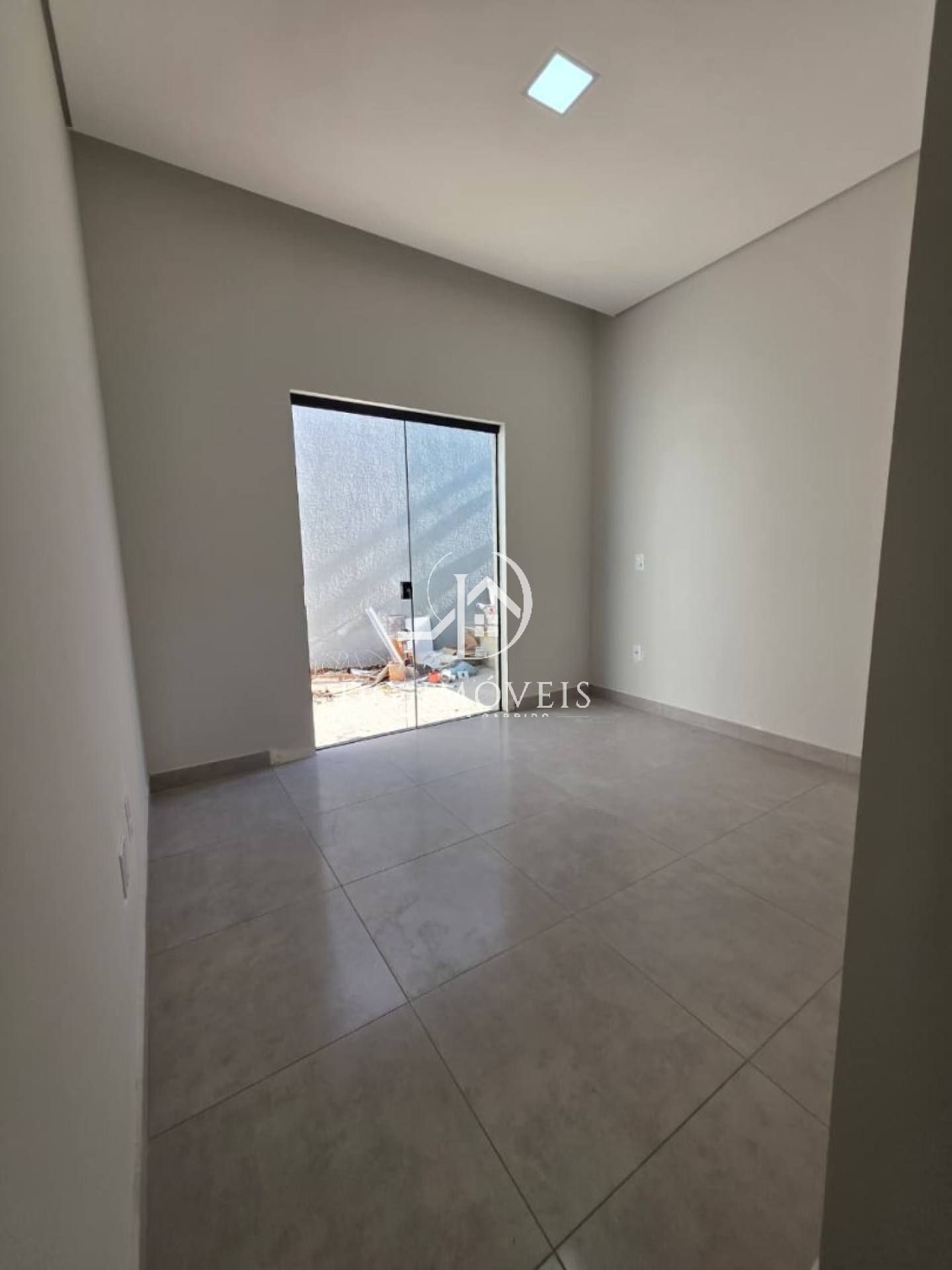 Casa de 2 dormitórios c/suíte