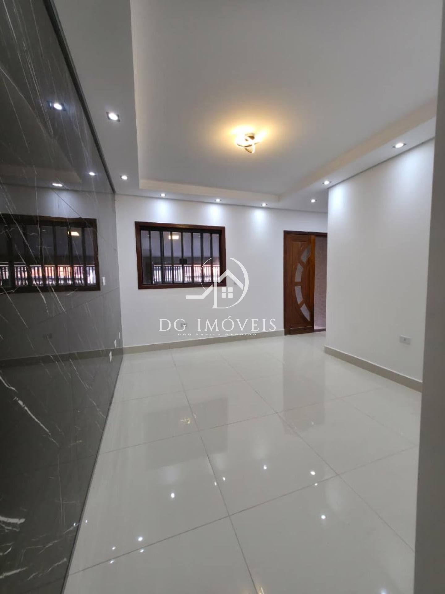 Casa Individual 3 dormitórios c/suíte