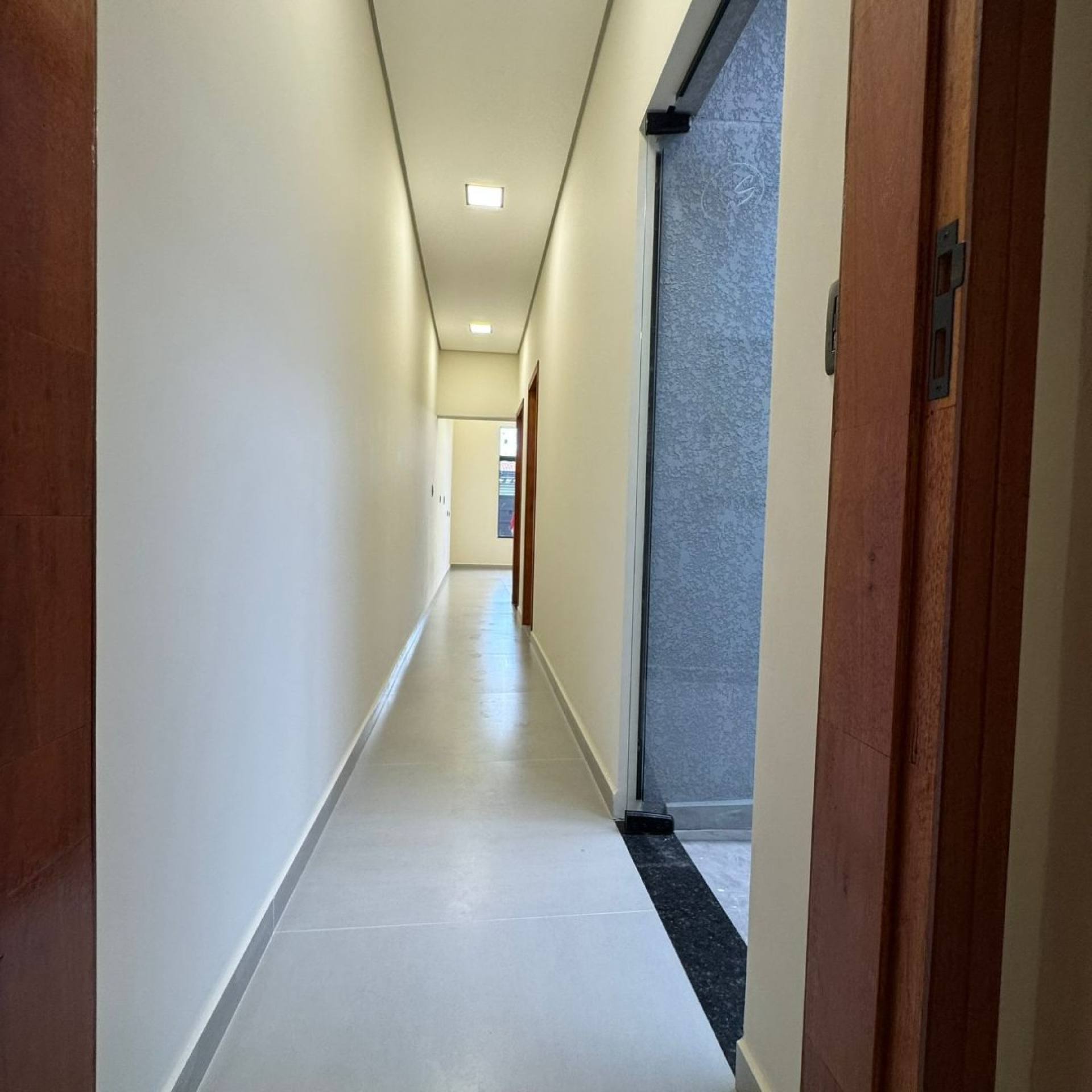 CASA NOVA 2 DORMITORIOS ZONA NORTE - SOROCABA