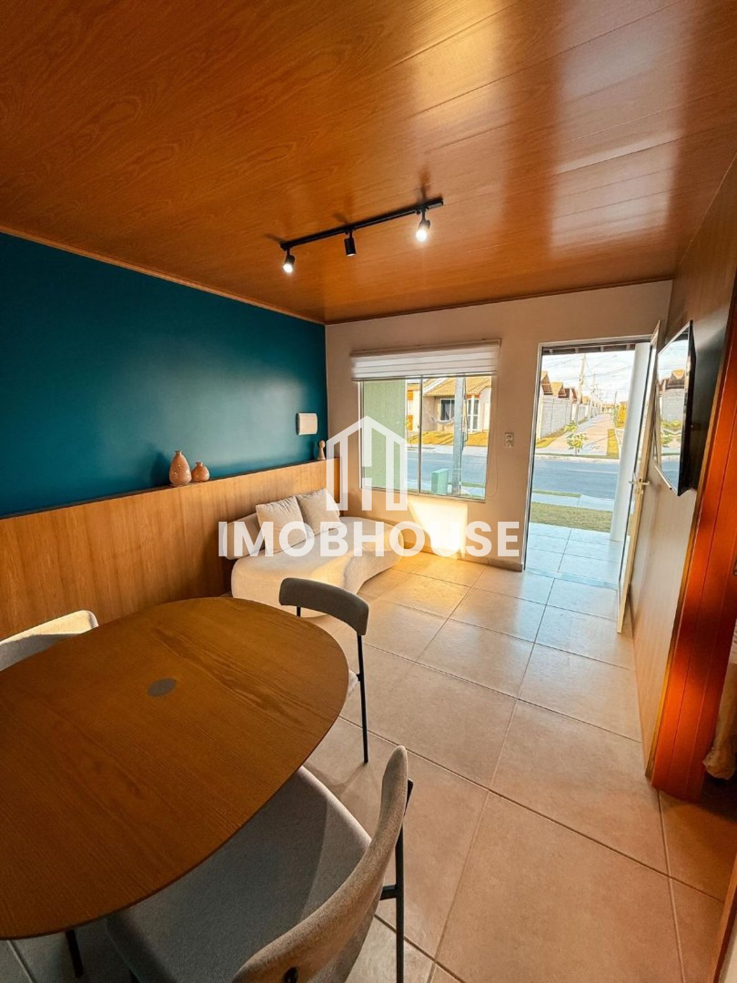 JARDIM DOS JACARANDÁS