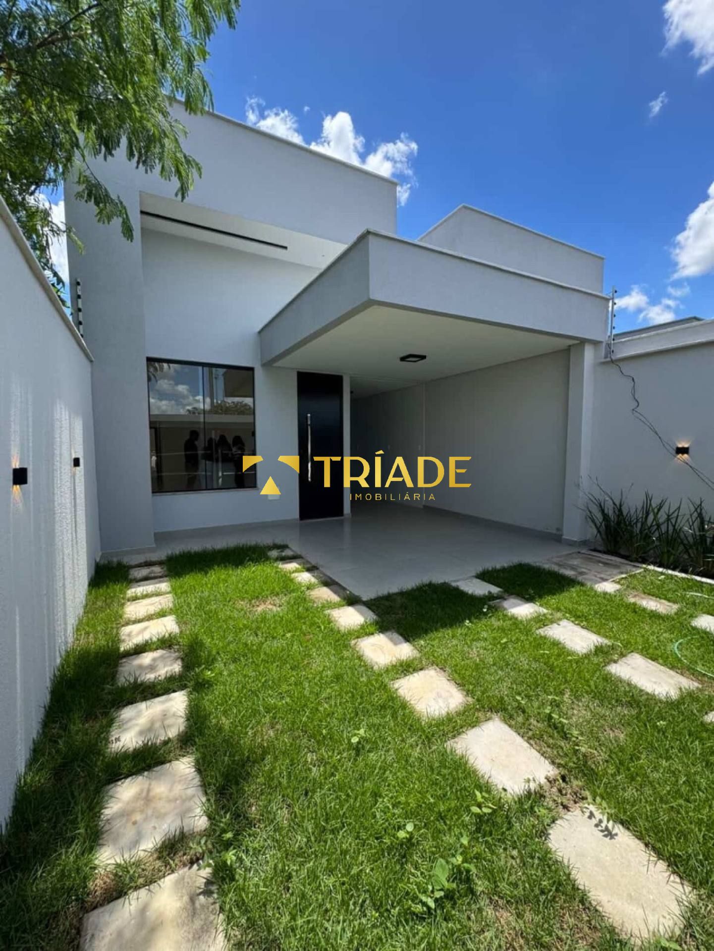 Casa de 3/4 sendo um suíte à 5 minutos do Shopping Boulevard
