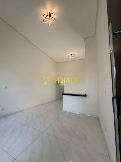 Casa de 3/4 sendo um suíte à 5 minutos do Shopping Boulevard