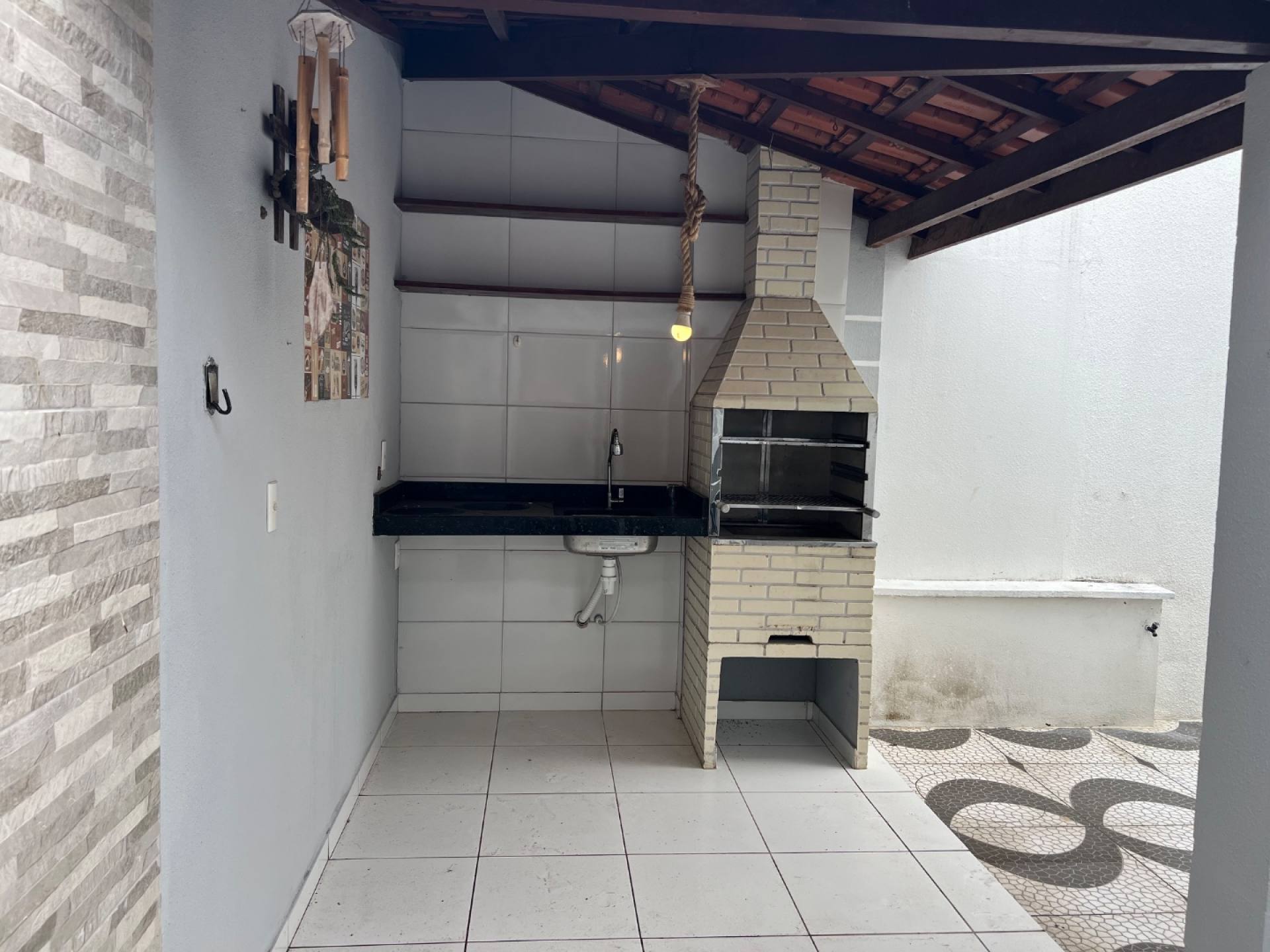 Casa 3/4 sendo 2 suítes no condomínio Casas de Milão - Bairro Sim