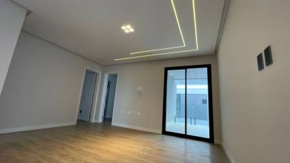 Casa de Luxo/ Condomínio Amarílis