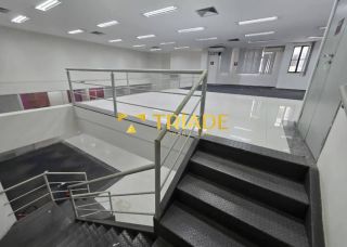Alugo prédio comercial na Avenida João Durval Carneiro