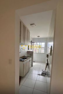 Alugo apartamento semi mobiliado 2/4 sendo uma suíte na avenida Artêmia Pires Sim