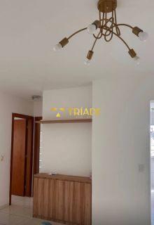 Alugo apartamento semi mobiliado 2/4 sendo uma suíte na avenida Artêmia Pires Sim