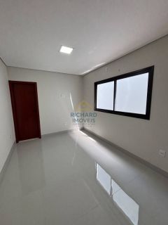 Apartamento Para Vender com 2 quartos 1 suítes no bairro Jardim Serrano em Paracatu