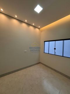 Casa Para Vender com 3 quartos 2 suítes no bairro Vila Nova em Paracatu