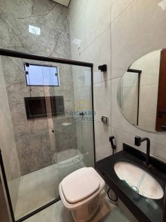 Casa Para Vender com 3 quartos 2 suítes no bairro Vila Nova em Paracatu