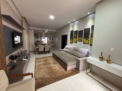 Casa Para Vender com 3 quartos 1 suítes no bairro Parque do Principe em Paracatu