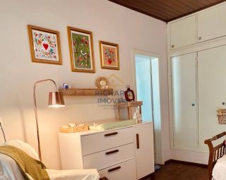 Casa Para Vender com 6 quartos 3 suítes no bairro Centro em Paracatu