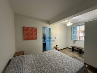 Casa Para Vender com 6 quartos 3 suítes no bairro Centro em Paracatu
