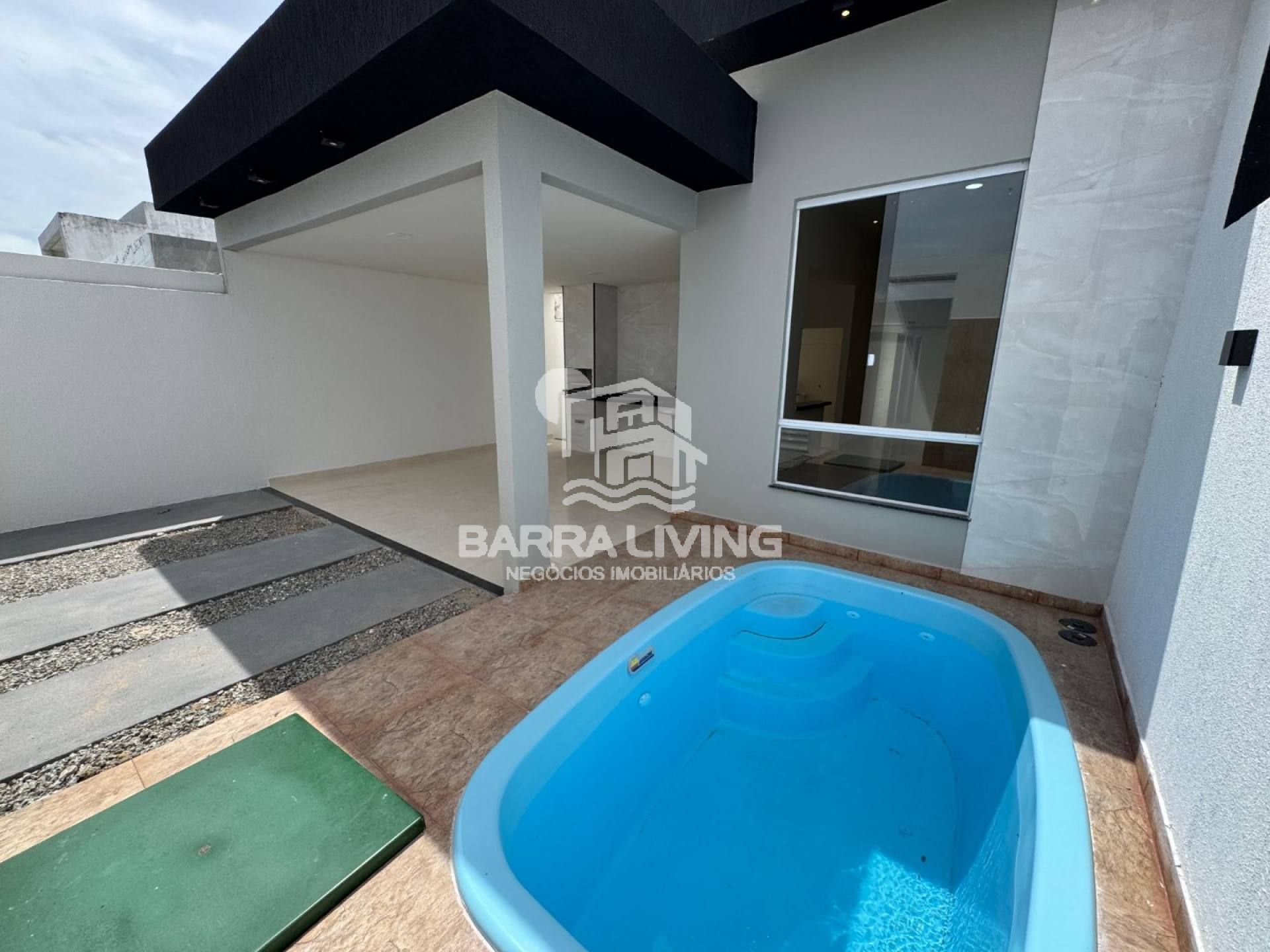 Casa com piscina no bairro Luar da Barra - Barra Dos Coqueiros