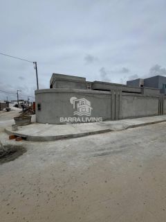 Casa de Esquina com 3 Quartos Sendo 1 Suíte no Luar da Barra