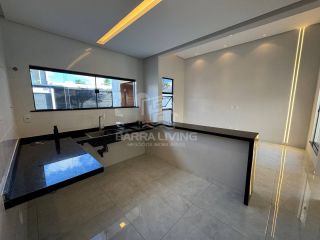 Casa com 3 quartos 1 suítes no bairro Luar da Barra