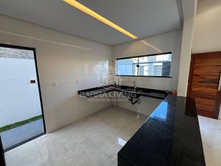 Casa com 3 quartos 1 suítes no bairro Luar da Barra