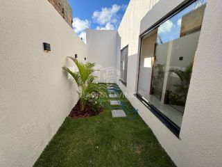 Casa com 3 quartos 1 suítes no bairro Luar da Barra