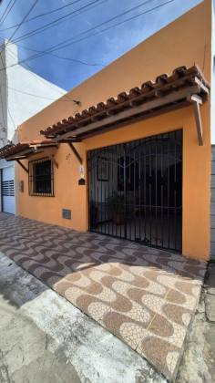 Casa com 3 quartos 1 suítes no bairro Centro em Barra Dos Coqueiros