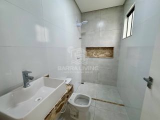 Casa com 3 quartos 1 suítes no Luar da Barra