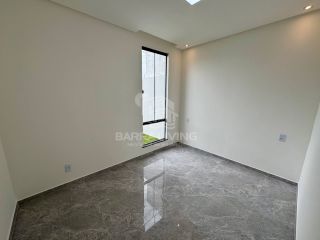 Casa com 3 quartos 1 suítes no Luar da Barra