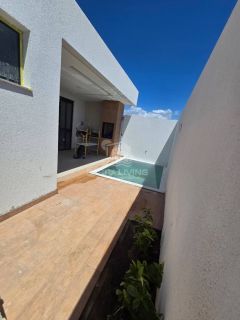 Casa no Condomínio Sunset Beach Residence com 3 quartos 1 suíte, 2 Semi Suítes e piscina