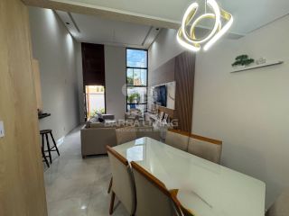 Casa Mobiliada com 3 quartos 1 suítes e Lavabo no bairro Luar da Barra