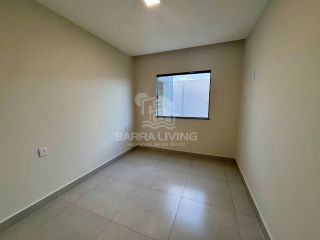 Casa de Esquina com 3 quartos 1 suítes no bairro Luar da Barra