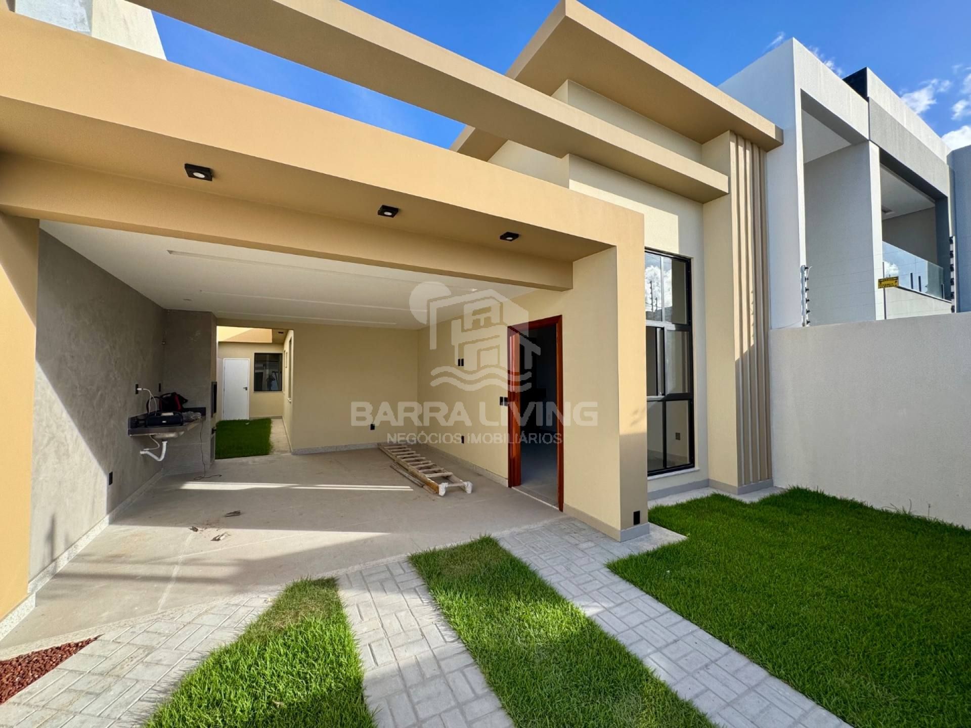 Casa com 3 quartos 1 suítes no Luar da Barra