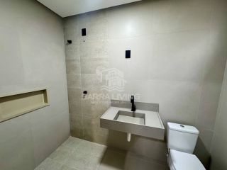Casa com 3 quartos 1 suítes no Luar da Barra