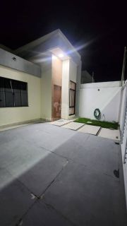 Casa com 3 quartos, 1 Suíte e área gourmet no Luar da Barra