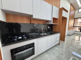 Casa no Condomínio Villaredo Barra
