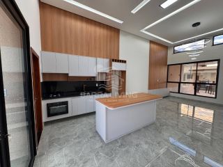 Casa no Condomínio Villaredo Barra