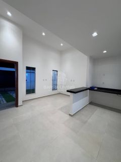 Casa com 2 quartos 1 suíte no Luar da Barra 2