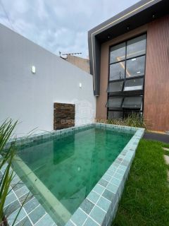 Casa com 3 quartos 1 suíte master no Luar da Barra