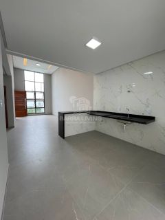 Casa com 3 quartos 1 suíte master no Luar da Barra