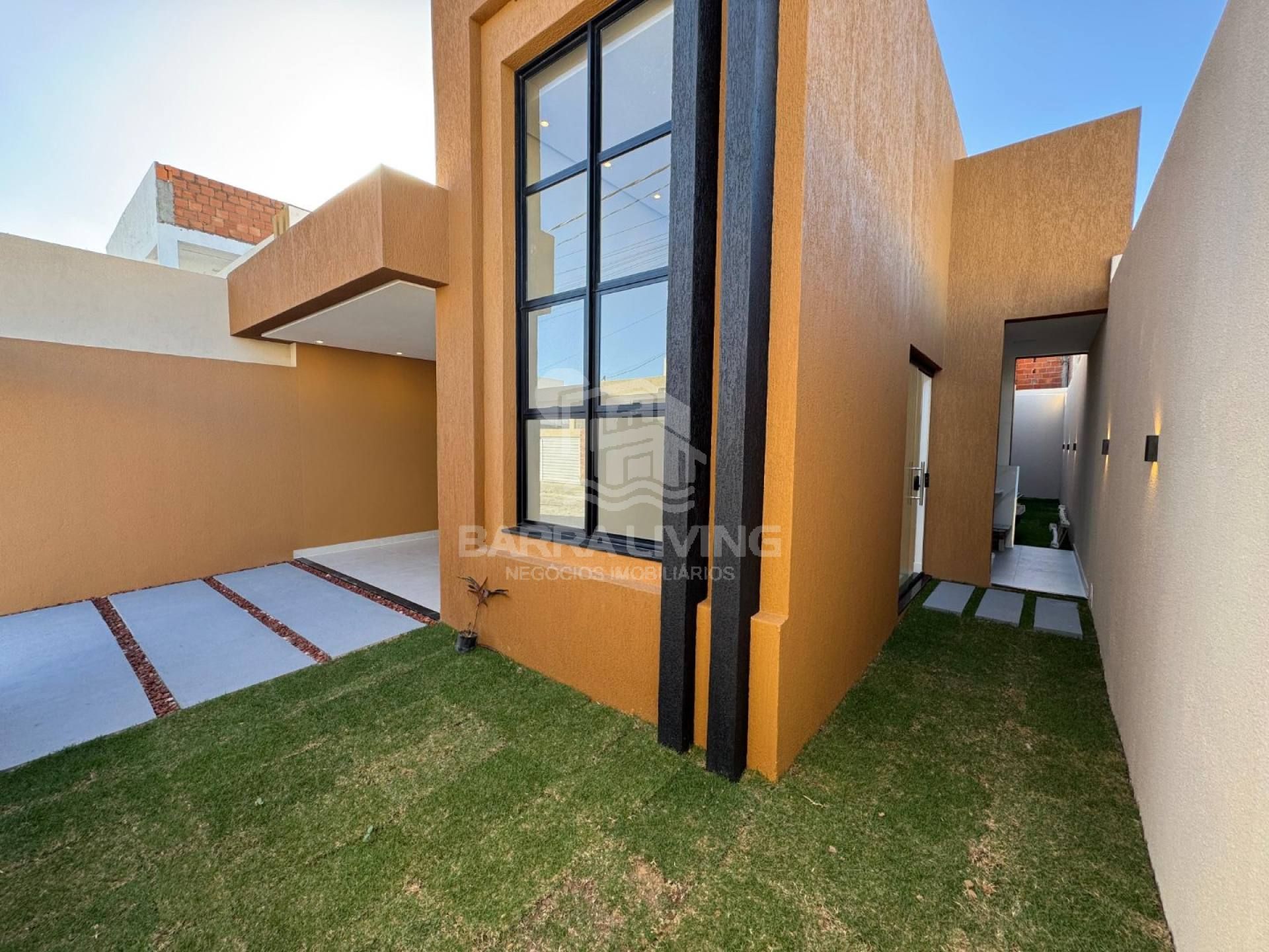 Casa com 3 quartos 1 suíte no Luar da Barra