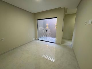 Casa com 3 quartos 1 suíte no Luar da Barra