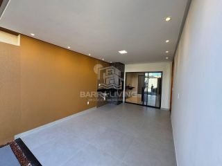 Casa com 3 quartos 1 suíte no Luar da Barra