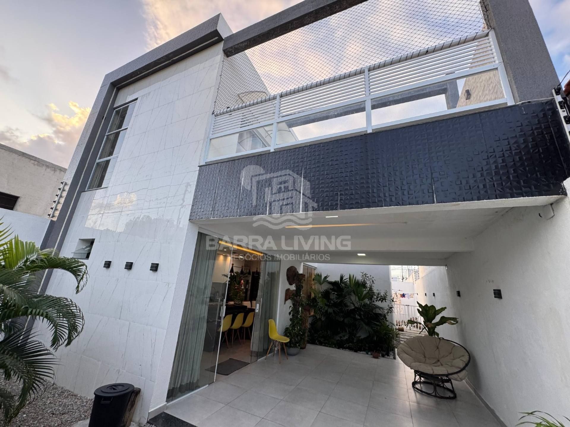 Casa com 2 quartos 2 suíte no Luar da Barra